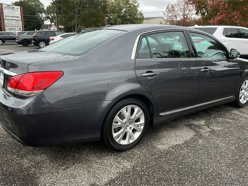 Used 2012 Toyota Avalon image 5
