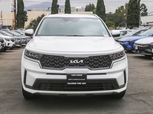 Certified 2022 Kia Sorento S image 3