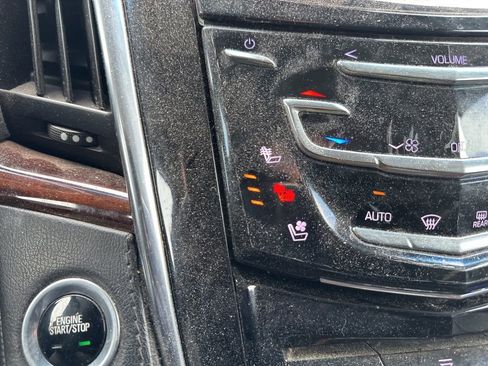 Used 2016 Cadillac Escalade ESV Premium image 7