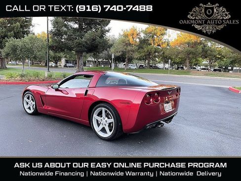 Used 2005 Chevrolet Corvette Coupe w/ Preferred Equipment Group RWD image 8