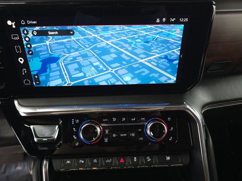 Used 2023 GMC Sierra 1500 Denali Ultimate AWD/4WD image 16