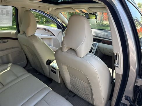 Used 2011 Volvo XC70 T6 AWD/4WD image 29