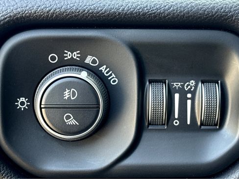 Used 2021 RAM 2500 Laramie image 12