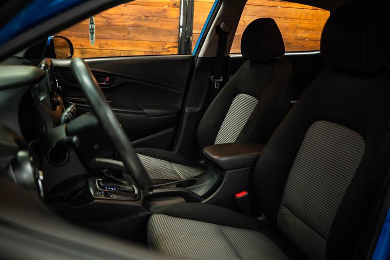 Used 2020 Hyundai Kona SE w/ Cargo Package FWD image 9