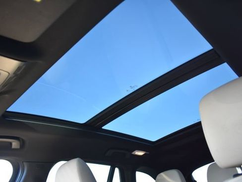 Used 2018 BMW X1 xDrive28i w/ Convenience Package image 39