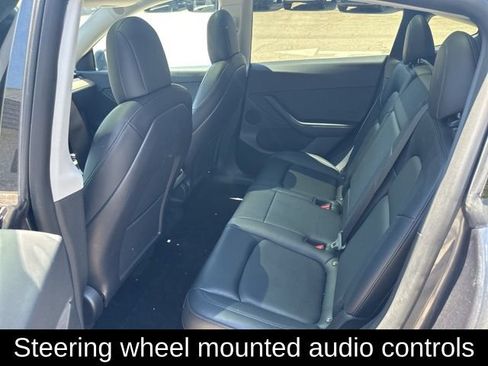 Used 2021 Tesla Model Y Long Range AWD/4WD image 15