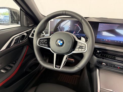 Used 2026 BMW 430i Convertible w/ M Sport Package RWD image 31