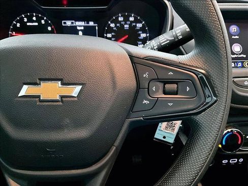 Used 2023 Chevrolet TrailBlazer LS FWD image 21