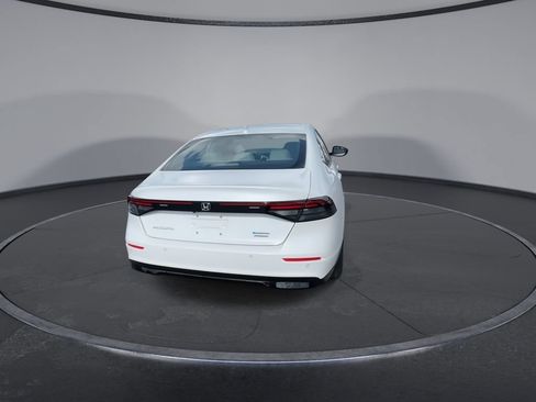 Used 2024 Honda Accord Touring image 8
