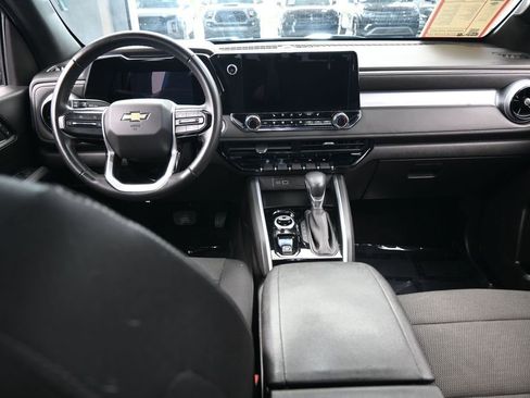Used 2023 Chevrolet Colorado LT w/ LT Convenience Package II AWD/4WD image 43