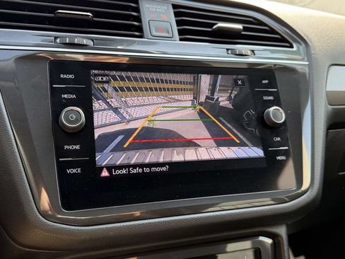 Certified 2023 Volkswagen Tiguan SE AWD/4WD image 29