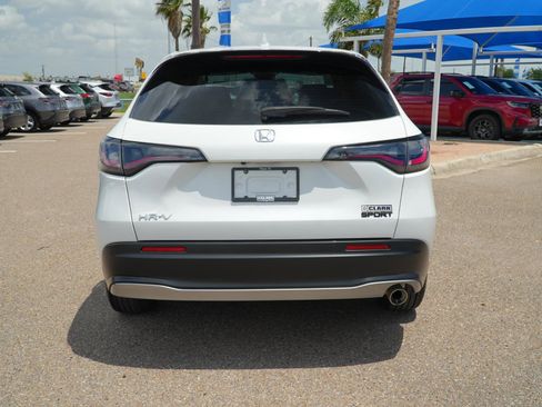 Used 2023 Honda HR-V Sport image 6