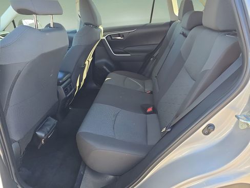 Used 2022 Toyota RAV4 XLE image 14