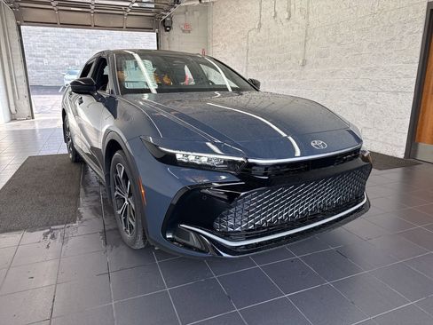 New 2026 Toyota Crown Limited image 2