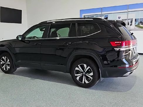 Used 2026 Volkswagen Atlas SE FWD image 6