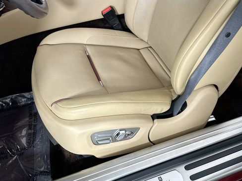 Certified 2017 Rolls-Royce Dawn RWD image 18