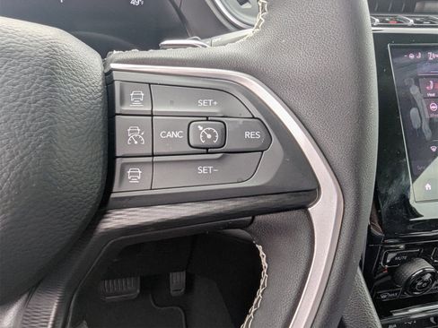 New 2025 Jeep Grand Cherokee L Altitude image 23