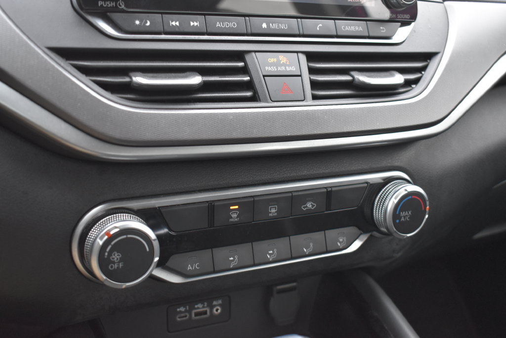 Used 2023 Nissan Altima 2.5 SR FWD image 11