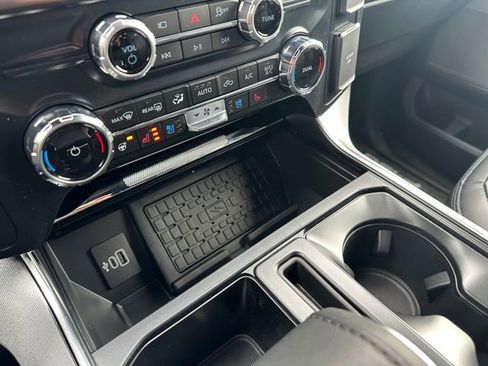 New 2025 Ford F150 Platinum w/ FX4 Off-Road Package image 18