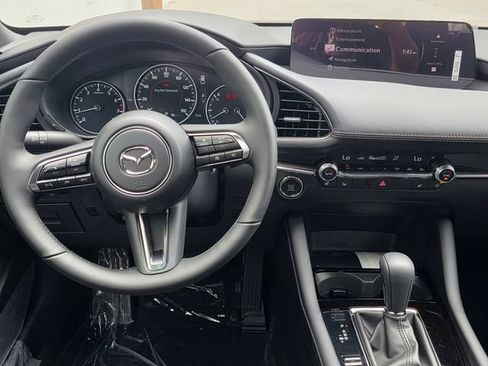 New 2026 MAZDA MAZDA3 Hatchback w/Premium Plus Pkg AWD/4WD image 11