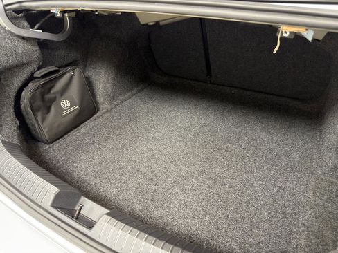 Used 2021 Volkswagen Jetta GLI image 38