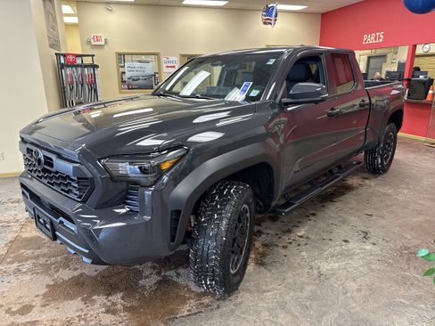 Used 2026 Toyota Tacoma TRD Off-Road w/ TRD Off Road Premium Package image 3