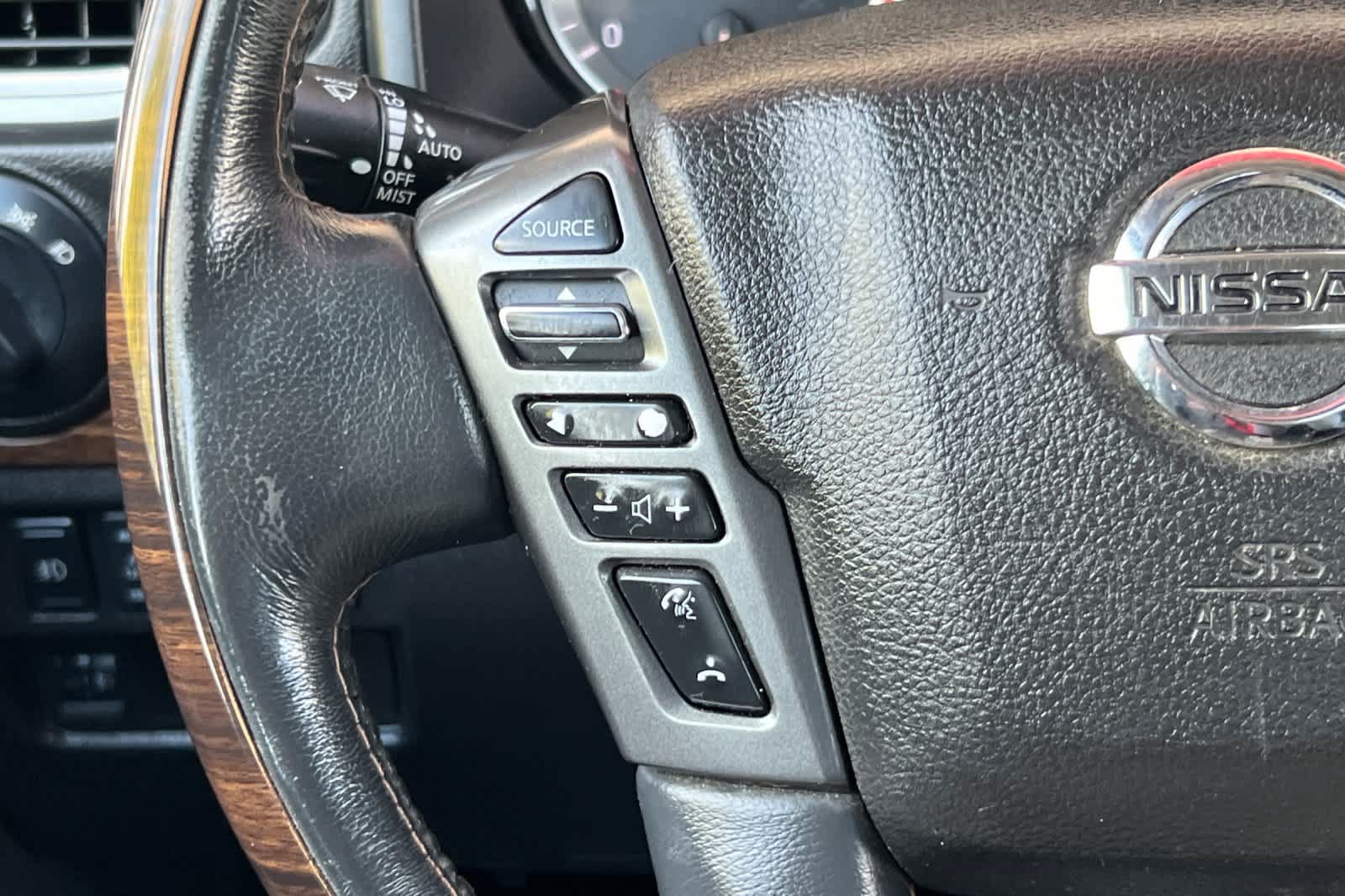 Used 2016 Nissan Titan Platinum Reserve AWD/4WD image 27