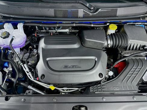 New 2026 Chrysler Pacifica Select image 18