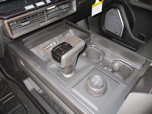 New 2025 GMC Hummer EV 3X w/ LPO, Dark Essentials Package image 29