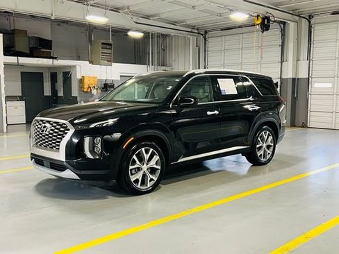 Used 2022 Hyundai Palisade SEL w/ Premium Package FWD image 16