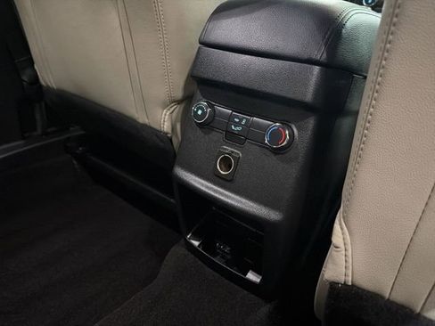 Used 2018 Ford Explorer XLT w/ Equipment Group 202A image 19