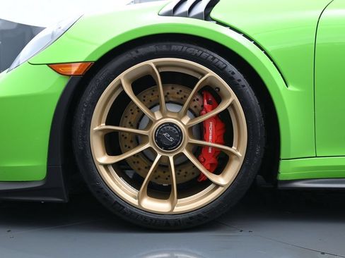 Used 2019 Porsche 911 GT3 RS w/ Light Design Package RWD image 9