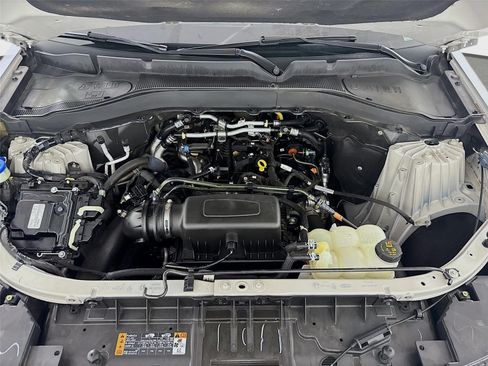 Used 2022 Ford Explorer XLT w/ Equipment Group 202A RWD image 31