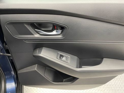 Used 2023 Honda Accord EX image 37