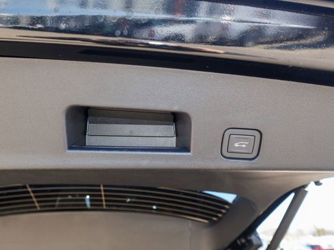 New 2026 GMC Acadia Denali Ultimate w/ LPO, Floor Liner Package image 6