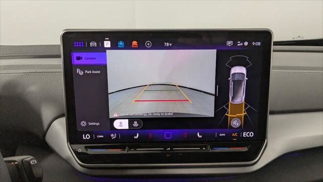 Used 2024 Volkswagen ID.4 Pro RWD image 29