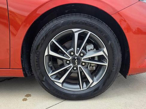 Used 2023 Kia Forte LXS image 13