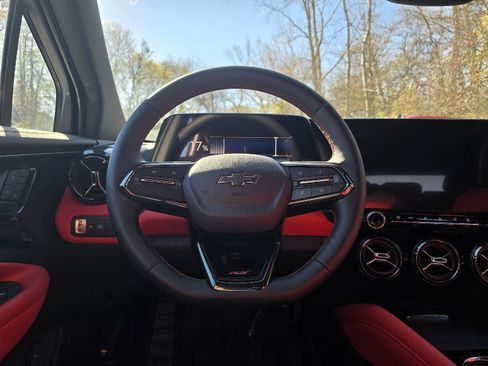 New 2025 Chevrolet Blazer EV RS image 16