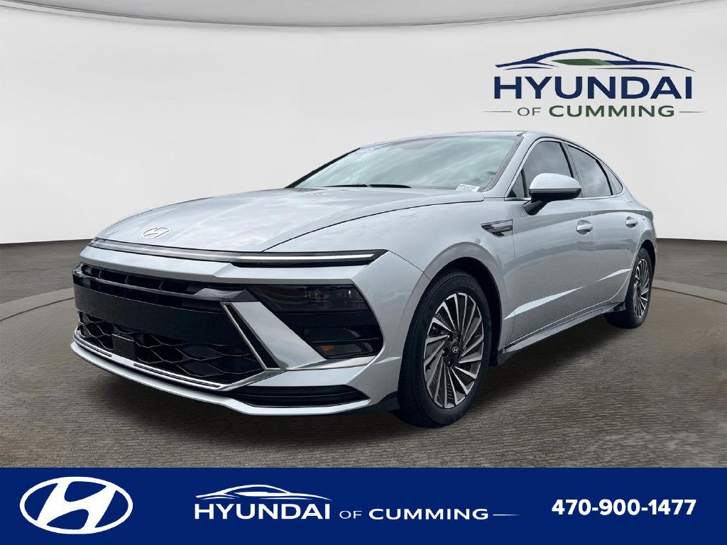 Used 2025 Hyundai Sonata SEL FWD image 3