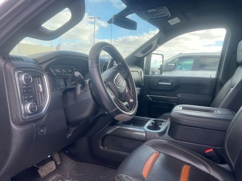 Used 2021 GMC Sierra 2500 AT4 image 7
