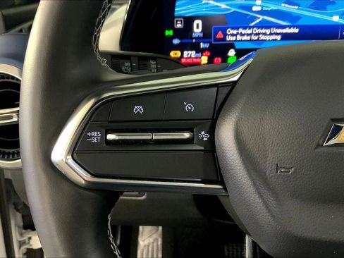 Used 2025 Chevrolet Equinox EV LT FWD image 18