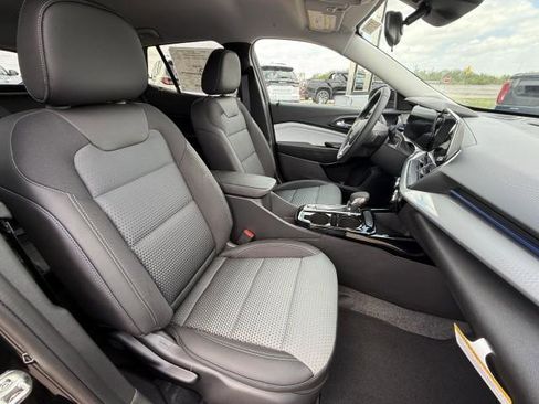 New 2026 Chevrolet Trax LT w/ Driver Confidence Package FWD image 33