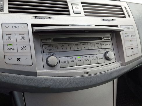 Used 2006 Toyota Avalon XL image 16