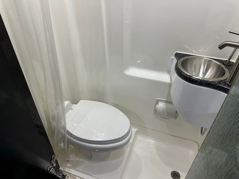 Used 2022 Mercedes-Benz Sprinter 3500 image 52