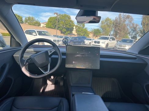 Used 2025 Tesla Model 3 Long Range image 11