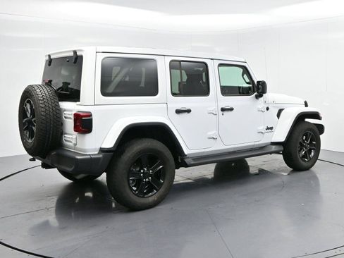Used 2023 Jeep Wrangler Unlimited Sahara AWD/4WD image 7