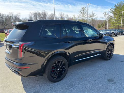 Certified 2023 Cadillac XT6 Sport w/ Technology Package image 4