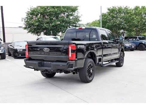 Used 2024 Ford F250 Lariat w/ Lariat Ultimate Package AWD/4WD image 4