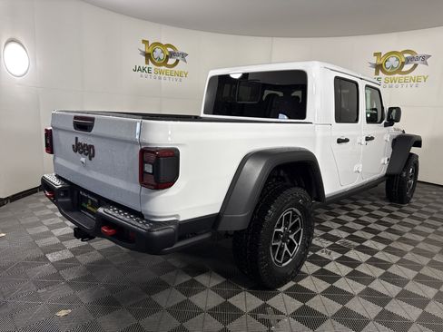 New 2026 Jeep Gladiator Rubicon w/ Technology Group AWD/4WD image 10