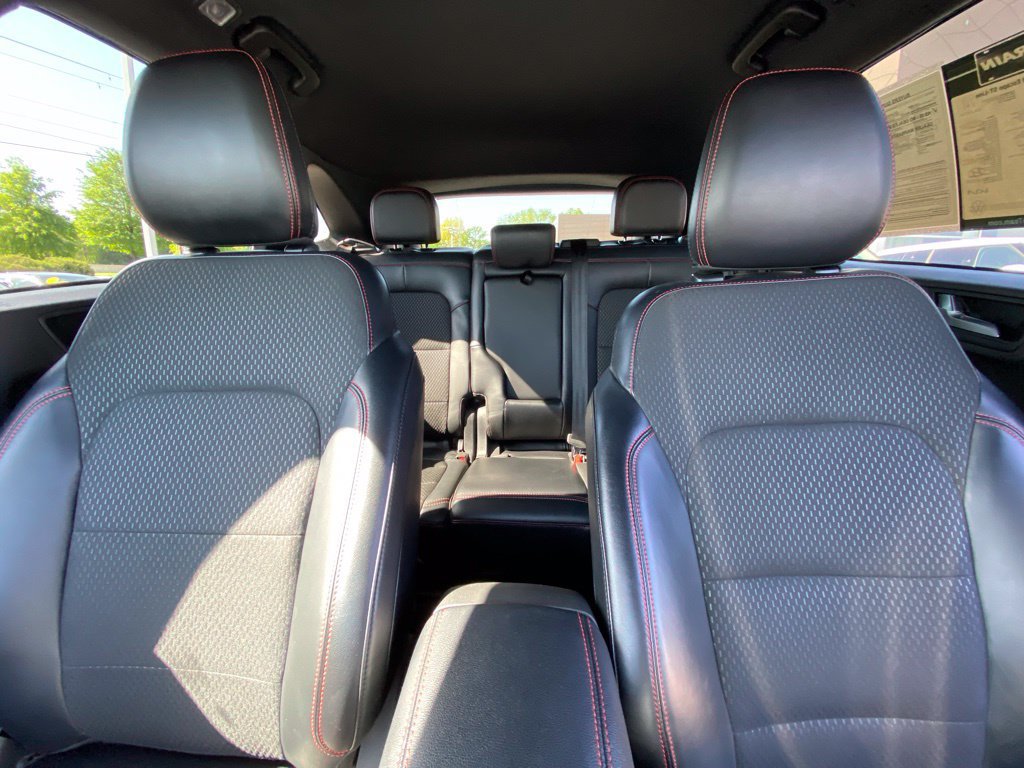 Used 2025 Ford Escape ST-Line FWD image 30